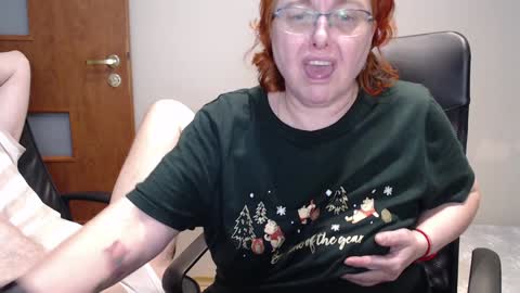 Joanna and Greg online show from December 26, 6:43 pm