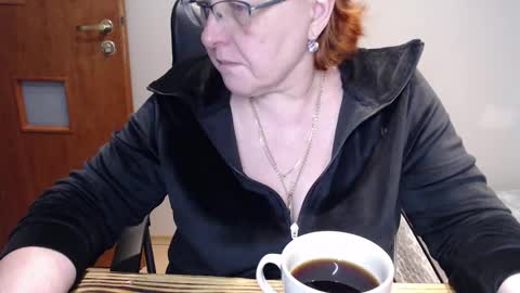 Joanna and Greg online show from February 25, 2:33 pm