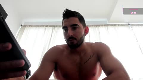 JOAO BATISTA online show from October 12, 1:43 pm