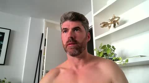 Snapshot of joaquinix123 chatting on October 3, 3:53 pm joaquinix123 online show from October 3, 3:53 pm