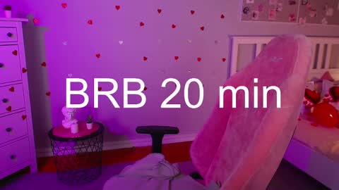 Snapshot of jocelyn_lane chatting on February 17, 3:42 pm Amina online show from February 17, 3:42 pm