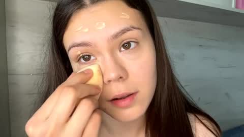 Mila online show from April 9, 9:36 am