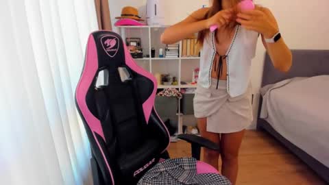 Snapshot of jodieangel4sin chatting on October 1, 9:04 am  nude photos videos  online show from October 1, 9:04 am