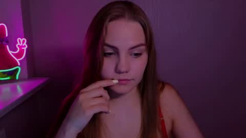 Snapshot of jodiewithgreen chatting on April 16, 7:47 pm Jodie 3 returning TODAY online show from April 16, 7:47 pm