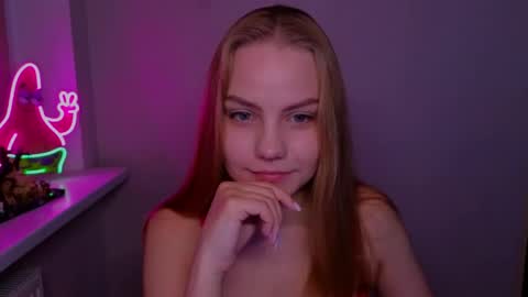 Snapshot of jodiewithgreen chatting on June 4, 7:53 pm Jodie 3 returning TODAY online show from June 4, 7:53 pm