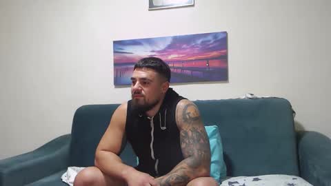 Snapshot of jodogs chatting on October 16, 3:35 pm Tiberius online show from October 16, 3:35 pm