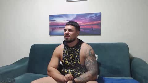 Snapshot of jodogs chatting on November 17, 5:19 pm Tiberius online show from November 17, 5:19 pm