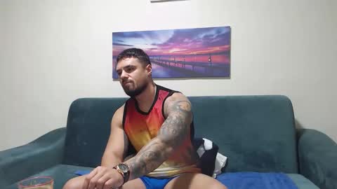 Snapshot of jodogs chatting on November 20, 4:56 am Tiberius online show from November 20, 4:56 am