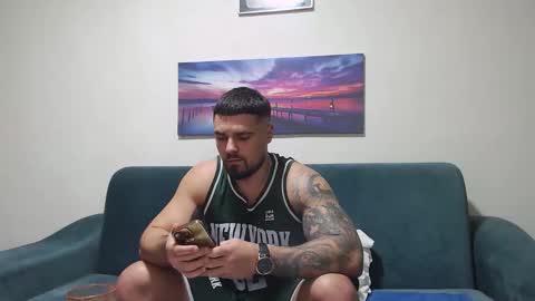 Snapshot of jodogs chatting on November 22, 6:18 pm Tiberius online show from November 22, 6:18 pm