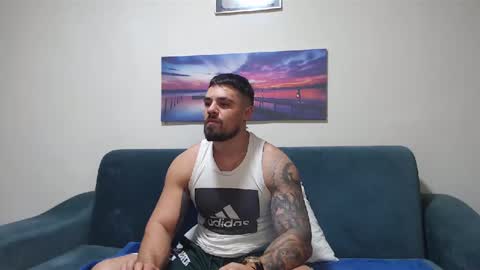 Snapshot of jodogs chatting on November 26, 6:03 am Tiberius online show from November 26, 6:03 am