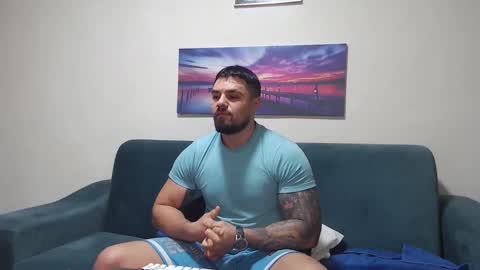 Snapshot of jodogs chatting on December 5, 6:33 am Tiberius online show from December 5, 6:33 am