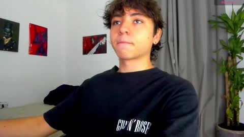 Snapshot of joe23___ chatting on February 11, 11:48 am Joe online show from February 11, 11:48 am