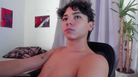 Snapshot of joe23___ chatting on May 18, 4:57 pm Joe online show from May 18, 4:57 pm