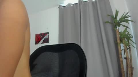 Snapshot of joe23___ chatting on May 24, 5:51 pm Joe online show from May 24, 5:51 pm