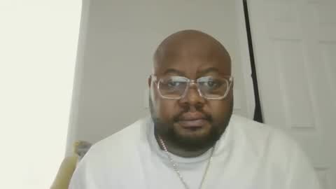 Snapshot of joe2530360 chatting on May 18, 12:07 am joe2530360 online show from May 18, 12:07 am