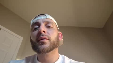 Snapshot of joe883555 chatting on October 31, 9:27 pm joe883555 online show from October 31, 9:27 pm