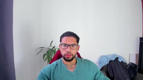 Snapshot of joe_esthetic chatting on October 16, 12:39 pm joe_esthetic online show from October 16, 12:39 pm