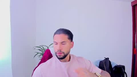 Snapshot of joe_esthetic chatting on November 17, 2:01 pm joe_esthetic online show from November 17, 2:01 pm