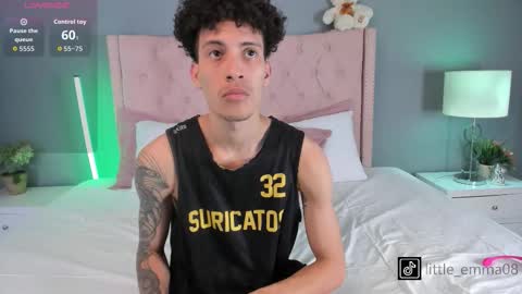 Snapshot of joeandemma chatting on November 5, 9:59 pm Emma Joe online show from November 5, 9:59 pm