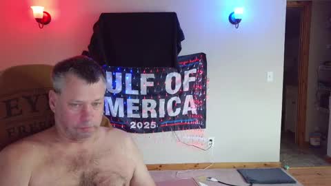 joejoe__ online show from April 5, 2:03 pm