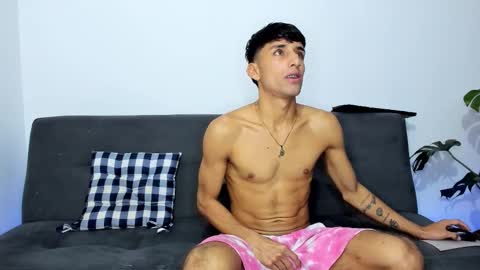 Snapshot of joel_foxx chatting on October 20, 3:29 am joel_foxx online show from October 20, 3:29 am