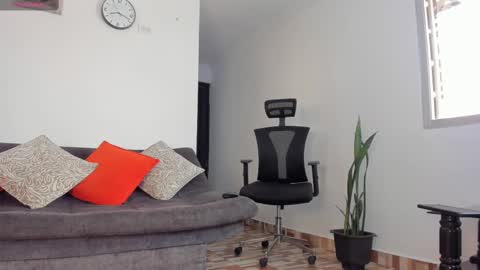 Snapshot of joelandalexa chatting on February 28, 8:39 pm joelandalexa online show from February 28, 8:39 pm