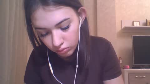 Jennifer online show from November 7, 5:13 pm