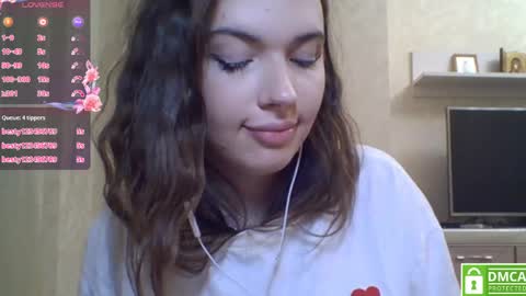 Jennifer online show from April 21, 1:42 am