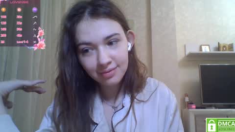 Jennifer online show from April 22, 5:36 pm