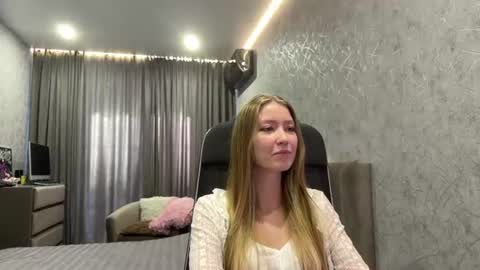 Snapshot of joellys_s chatting on July 15, 12:43 pm Joellysmy name is actually diana online show from July 15, 12:43 pm