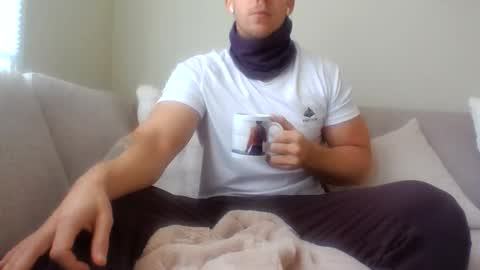 Snapshot of joeybanan chatting on October 19, 10:16 am joeybanan online show from October 19, 10:16 am