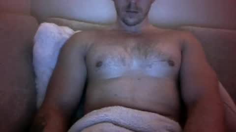 Snapshot of joeybanan chatting on October 31, 7:04 pm joeybanan online show from October 31, 7:04 pm