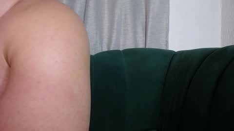 Snapshot of joeysexx1 chatting on January 14, 11:27 pm online show from January 14, 11:27 pm