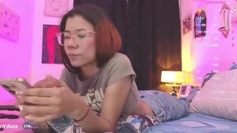 . Johanna Bennet Model Indepenent . online show from November 8, 12:11 am