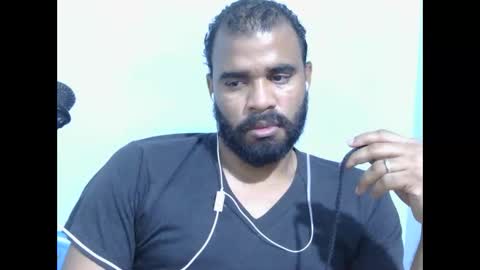 johan2222222222 online show from May 3, 2:39 am