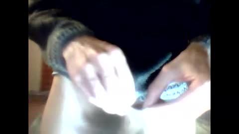 Snapshot of johan70nsexy chatting on October 23, 3:17 am johan70nsexy online show from October 23, 3:17 am