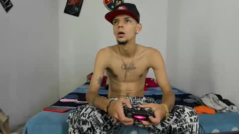 johan_and_antonella online show from January 30, 11:02 pm