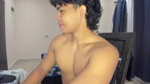 Snapshot of johan_beley_7k chatting on January 27, 1:19 pm Johan Beley online show from January 27, 1:19 pm