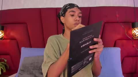 Johan  online show from October 31, 11:55 am