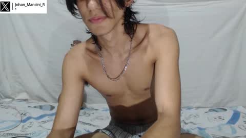 Snapshot of johan_mancini_r chatting on October 30, 9:26 pm johan_mancini_r online show from October 30, 9:26 pm