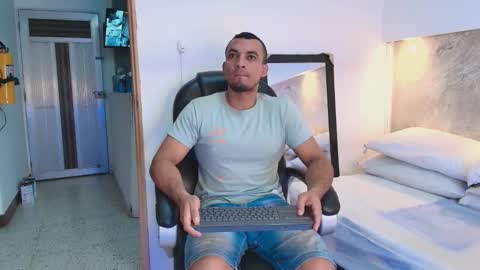 johan online show from February 23, 6:44 am