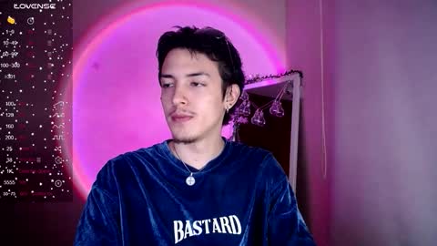 Snapshot of johan_parker222 chatting on February 12, 2:39 am johan_parker222 online show from February 12, 2:39 am