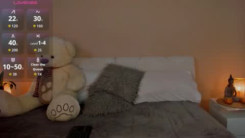 Snapshot of johana_fox_ chatting on October 23, 10:30 pm johana fox online show from October 23, 10:30 pm