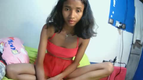 Snapshot of johanne4 chatting on October 12, 7:57 pm johanne4 online show from October 12, 7:57 pm