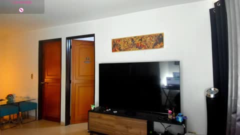 Snapshot of johatsu chatting on December 18, 3:33 pm King - online show from December 18, 3:33 pm