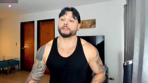 Snapshot of johatsu chatting on February 12, 8:18 pm King - online show from February 12, 8:18 pm