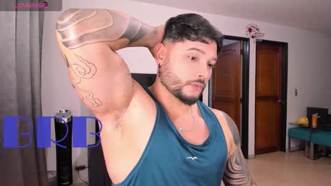 Snapshot of johatsu chatting on November 1, 12:56 am King - online show from November 1, 12:56 am