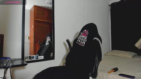 Snapshot of johatsu chatting on January 12, 10:26 pm King - online show from January 12, 10:26 pm