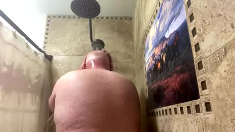 Snapshot of john40a chatting on December 14, 11:34 pm John online show from December 14, 11:34 pm