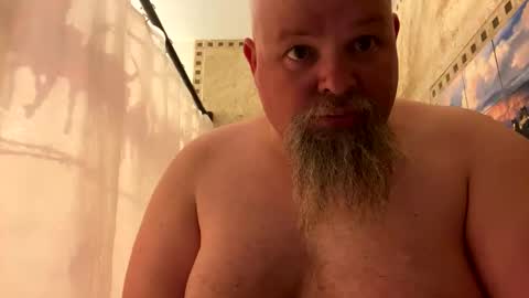 Snapshot of john40a chatting on May 13, 3:15 am John online show from May 13, 3:15 am